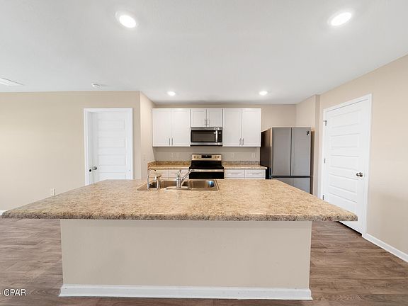 3rd image of 5817 Viking Way