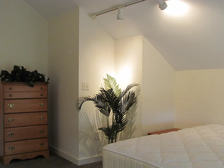 102 Highland Pl #5 — Photo 9