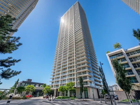 3833 Evergreen Pl #4111, Burnaby, BC V3J 0M2