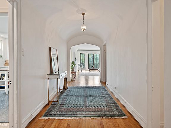 4th image of 5830 S Stony Island Ave APT 3A