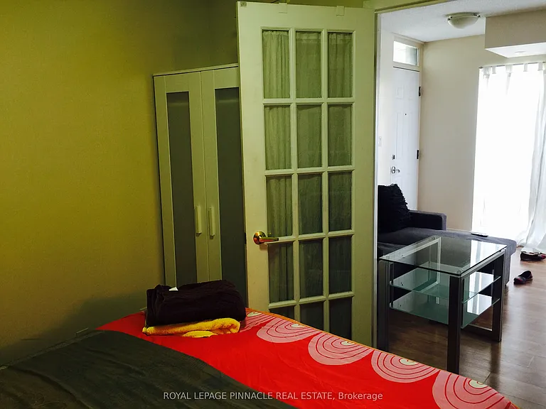 26 Western Battery Rd #210 — Photo 16