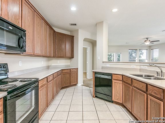 4th image of 4311 Palm Point