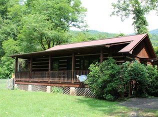 1201 Dicks Creek Rd, Whittier, NC 28789