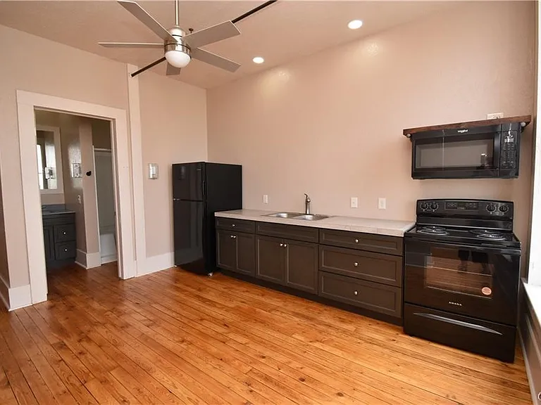 170 Court St #4 — Photo 4