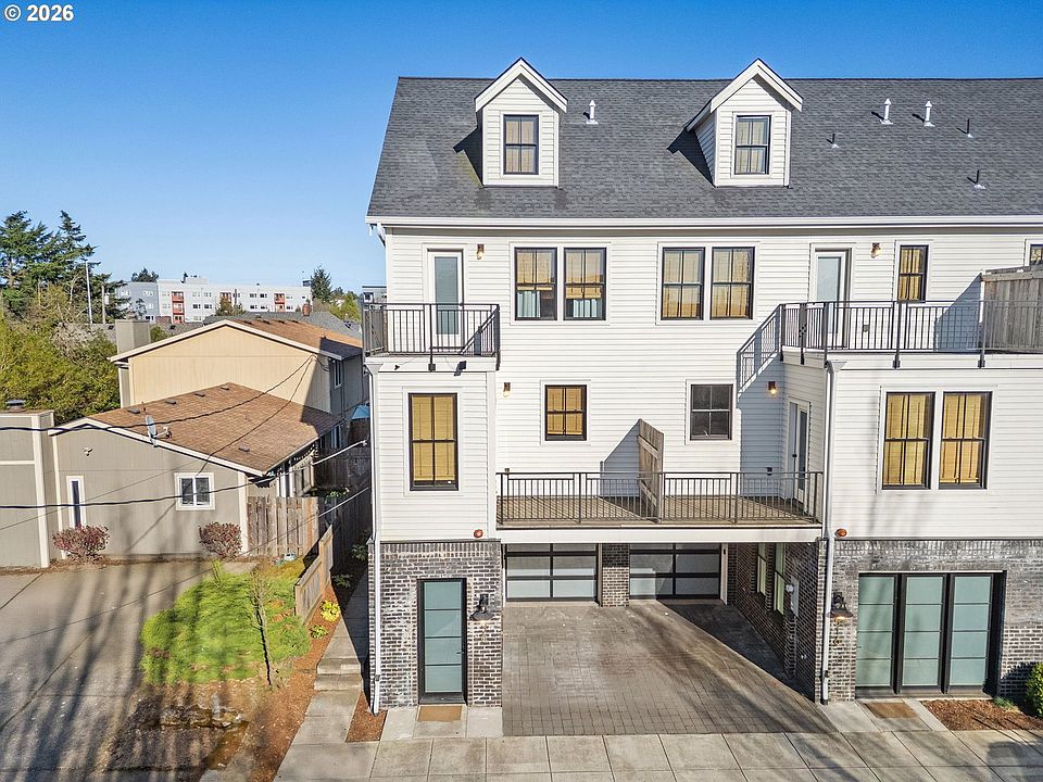 1st image of 520 NE 56th Ave