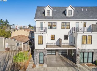 520 NE 56th Ave, Portland, OR 97213