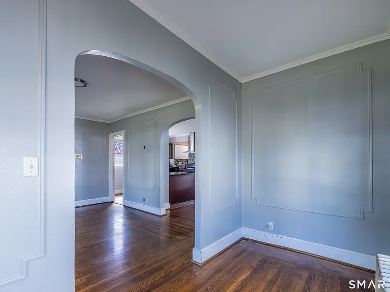 430 Blohm St — Photo 7