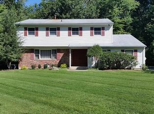 28 Continental Dr, West Nyack, NY 10994