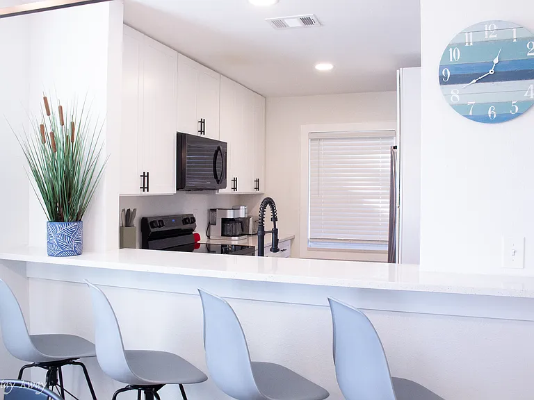 8 Bay Acres Ave #6 — Photo 10