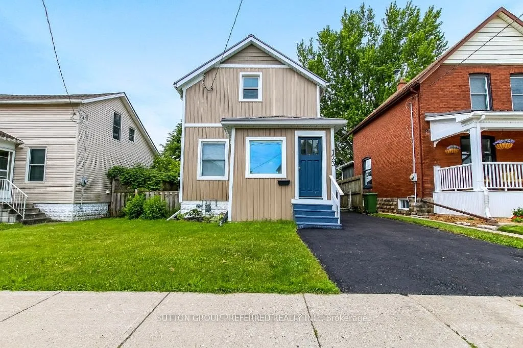 3 bed, $2,300 — Photo 2