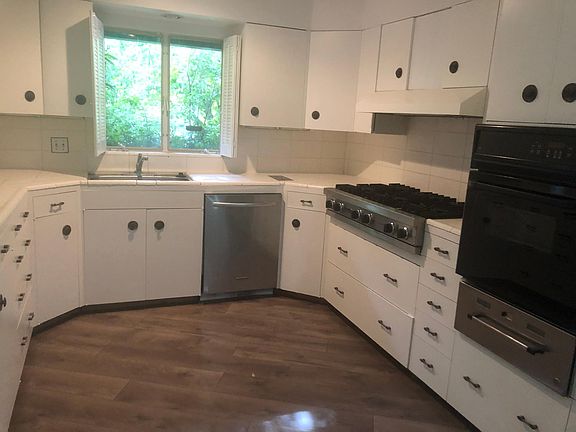 5th image of 2720 Idlewood Ln