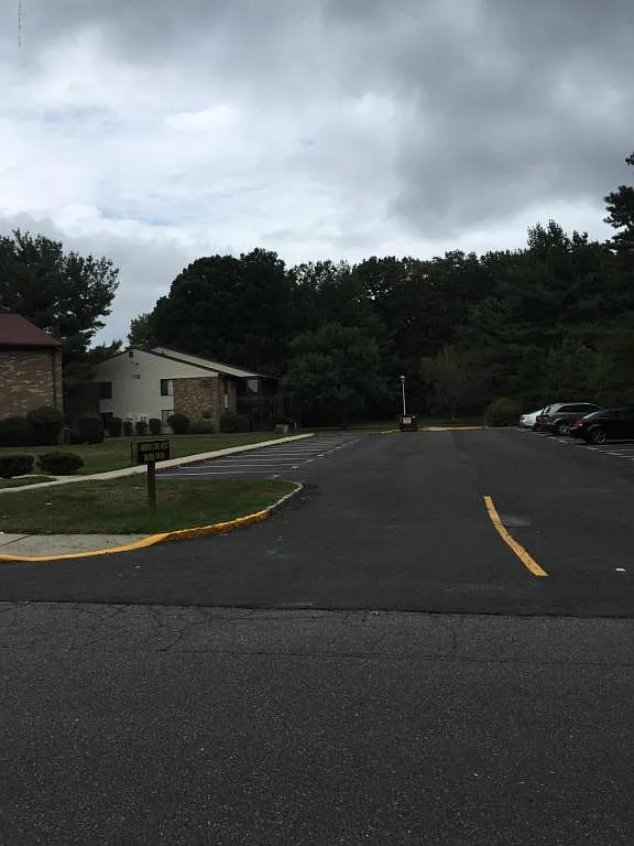 115 Amberly Dr Unit E photo 1