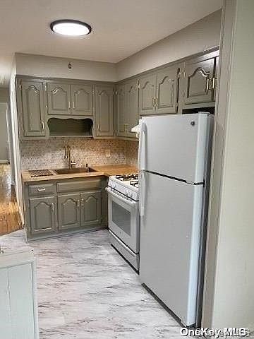 1st image of 2055 E 53rd Place