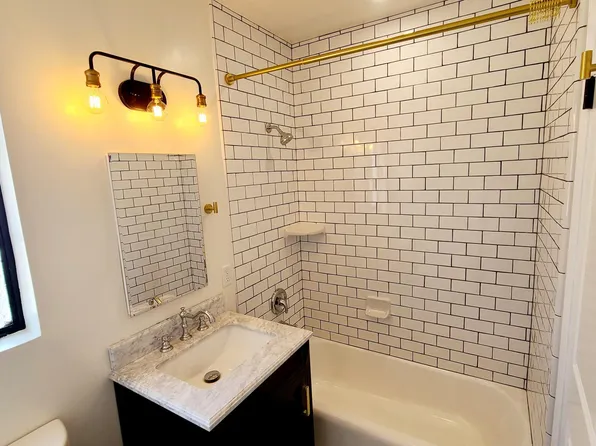4017 W Magnolia Blvd APT D, Burbank, CA 91505