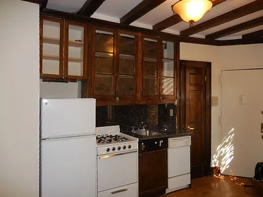 Rented by Aimee Grodanz, LREB | media 16