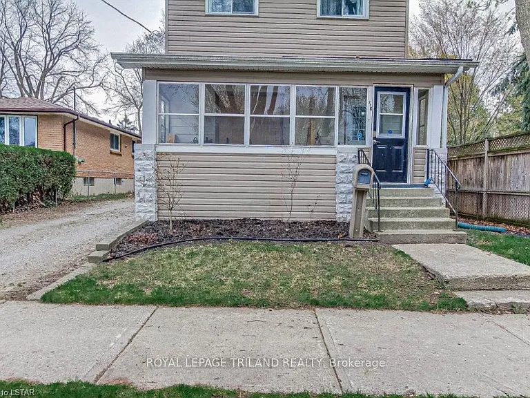 256 Edinburgh St #UPPER — Photo 2