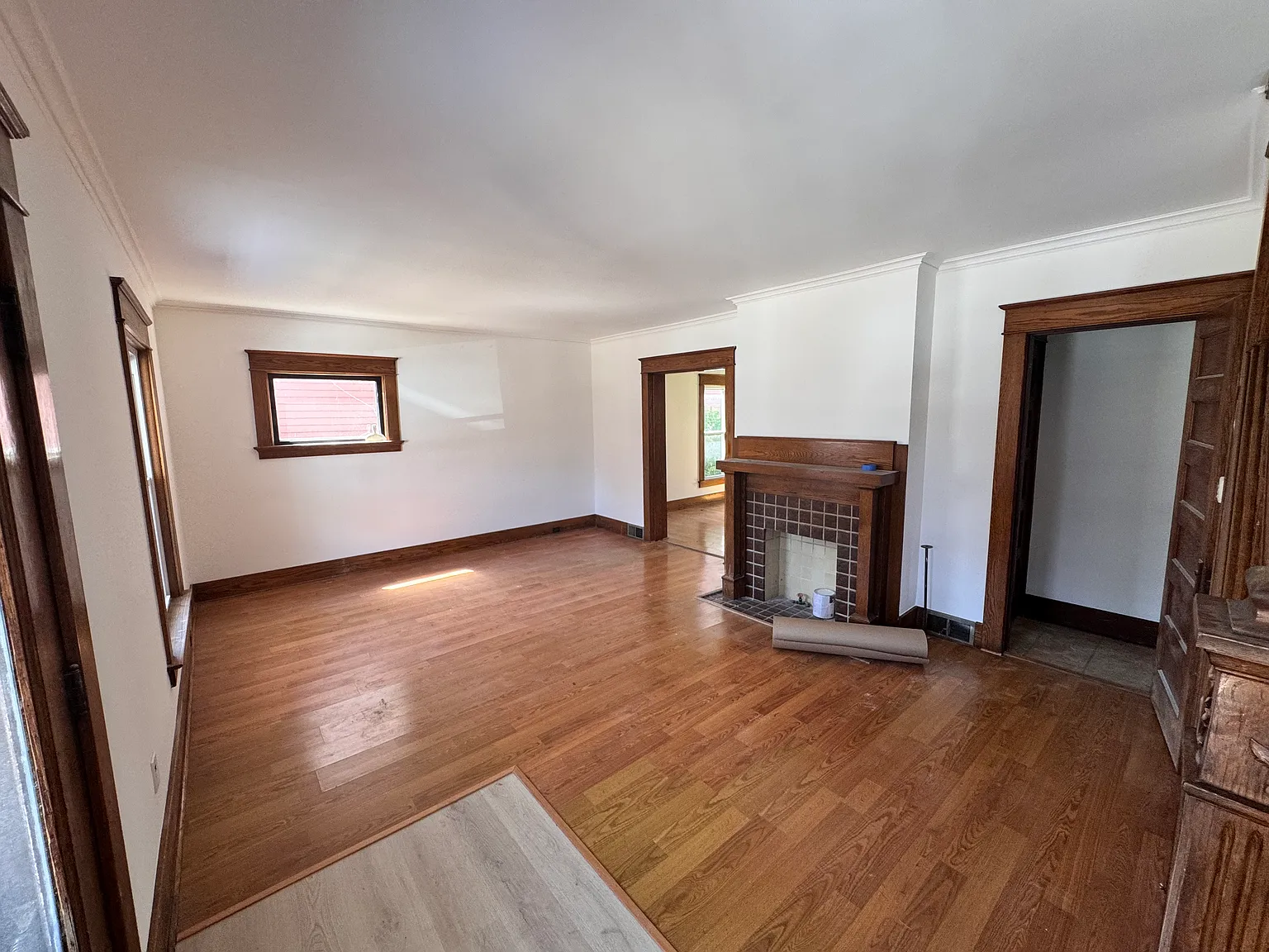 3 bed, 1843 sqft, $1,400 — Photo 2