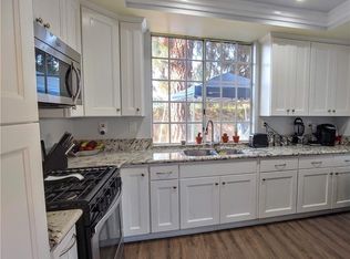400 W Electric Ave, La Habra, CA 90631