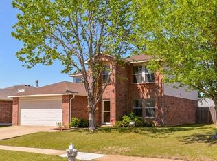 3882 Fox Meadow Way, Fort Worth, TX 76123