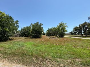 401 E Tres Palacios Ave, Palacios, TX 77465