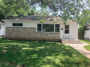 3900 N 93rd St, Milwaukee, WI 53222