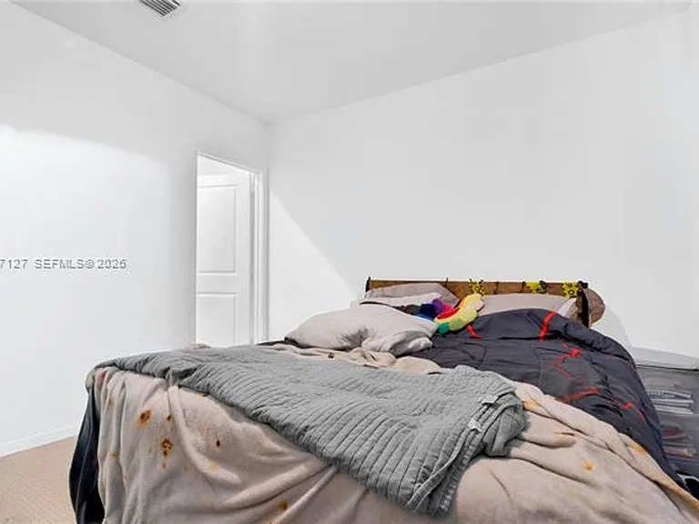 117 NE 3rd Ct #Townhouse 117 — Photo 20