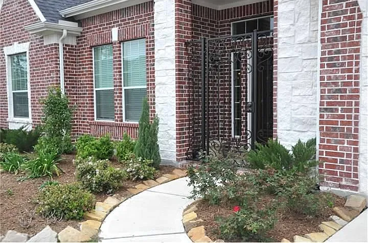 8161 Tranquil Lake Way — Photo 3