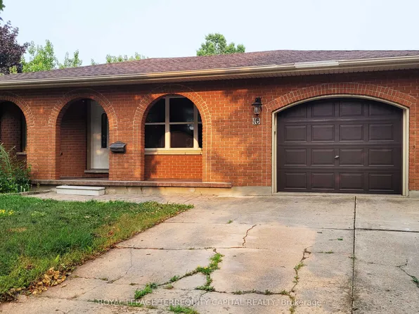 16 Mayfair Ct, Saint Catharines, ON L2M 7K5