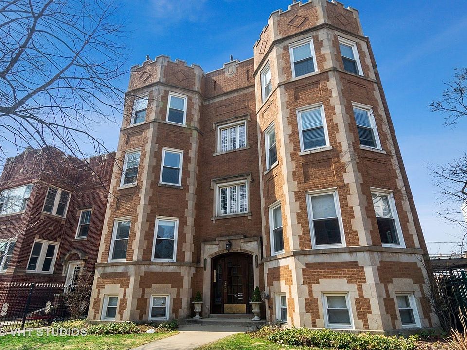 1st image of 4922 N Rockwell St APT 1S