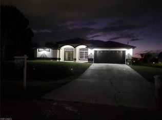 22 SW 16th Pl, Cape Coral, FL 33991