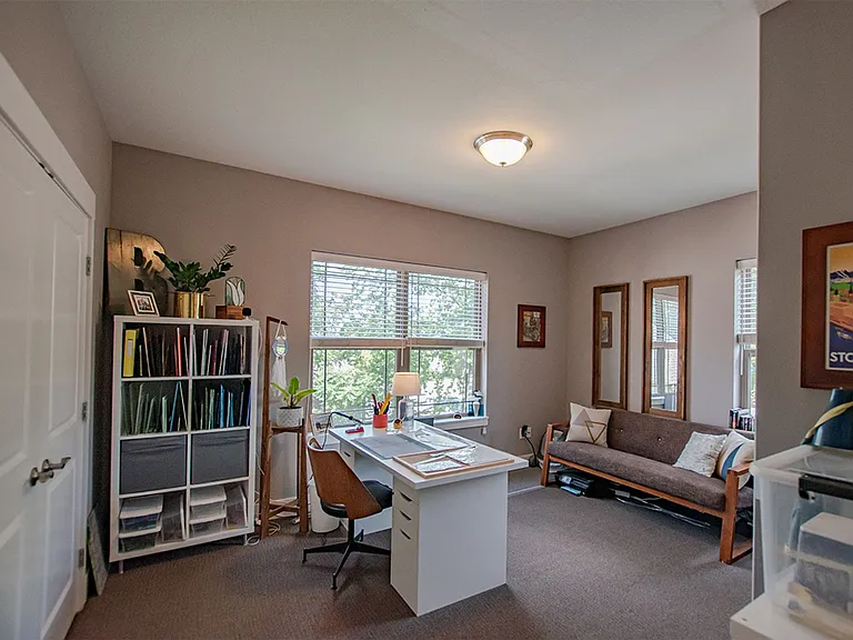 408 S Prairie St — Photo 16