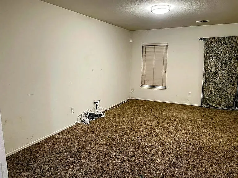 12833 Mayfair Way — Photo 8