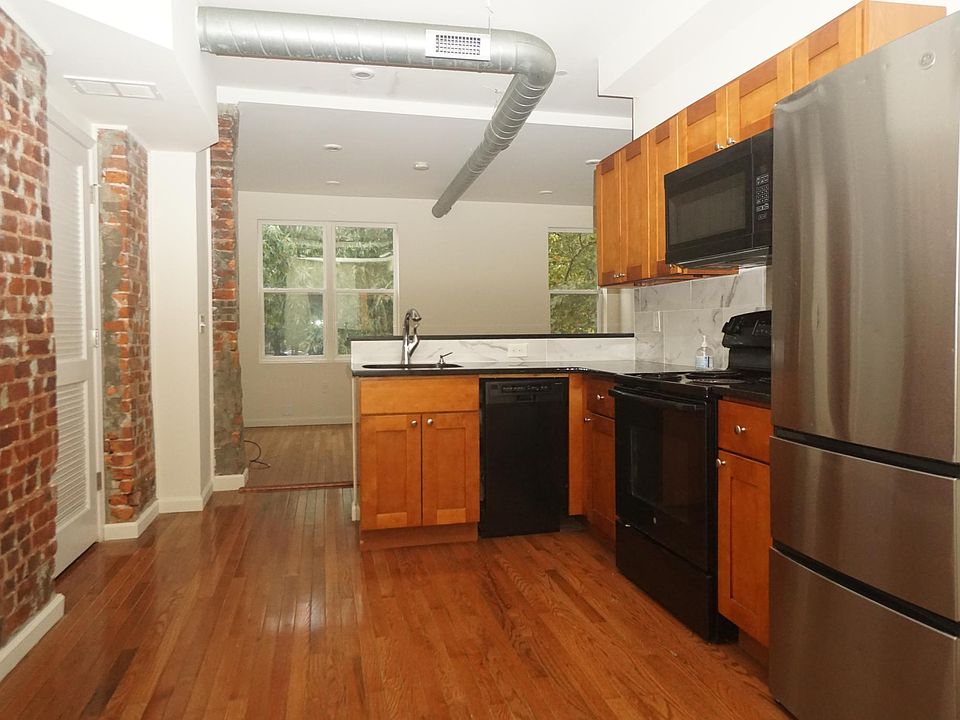 1st image of 434 S 52nd St #2R