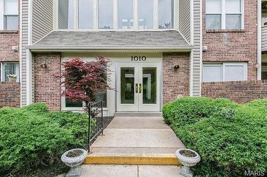 1st image of 1010 Thoreau Ct APT 102