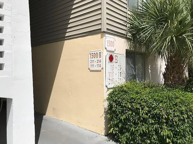 2 bed, 1.0 bath, 765 sqft, $1,800 — Photo 2