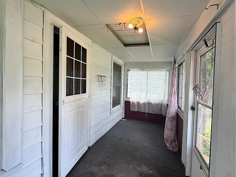 2331 Midland Ave — Photo 16