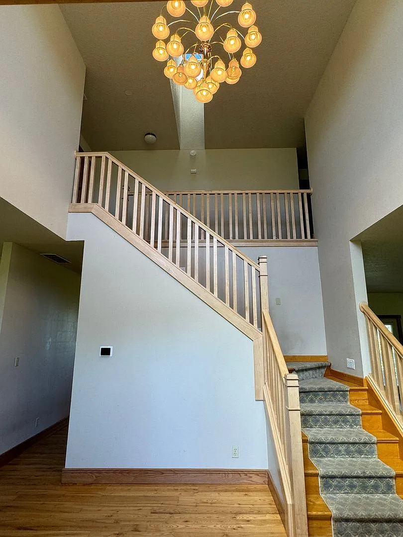 Make this beautiful country home yours! Our home is available for immediate rent. — Photo 3