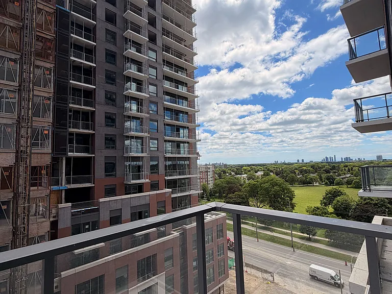4010 Eglinton Ave W #825 — Photo 29