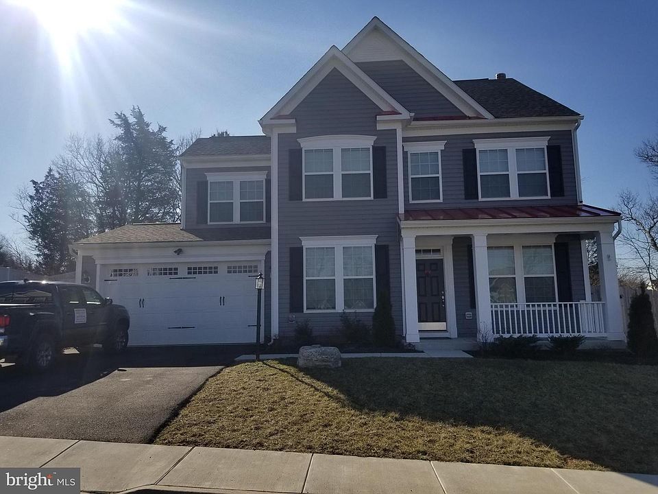 1st image of 110 Stonecrest Cir