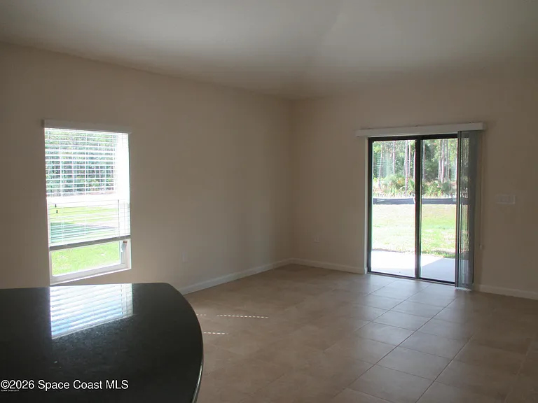 1213 Musgrass Cir — Photo 4