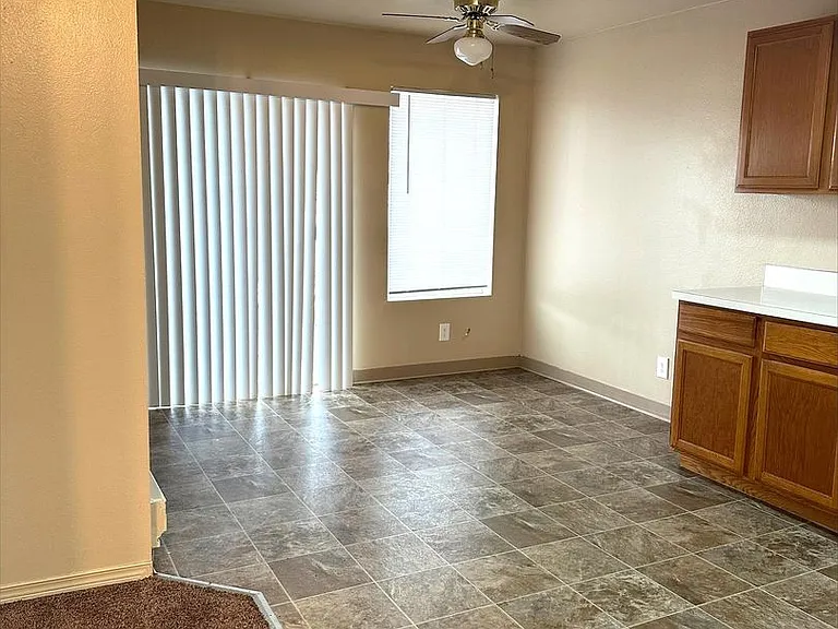 Kamden Court — Photo 20