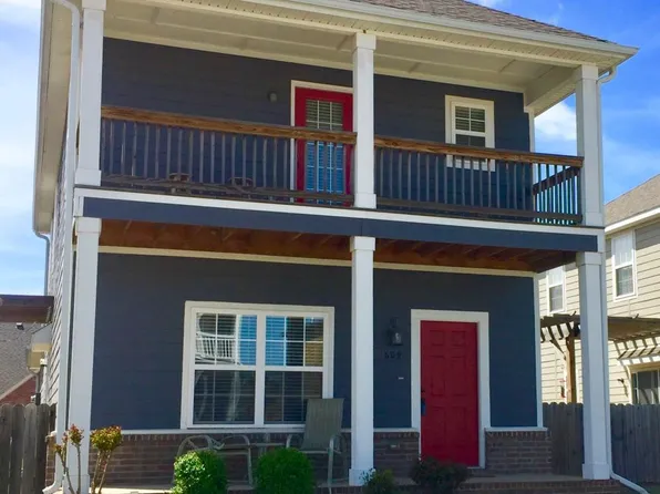 609 N Longfellow Ln, Fayetteville, AR 72704