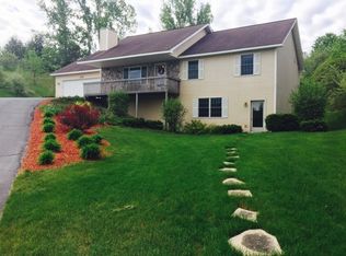 7064 S Whispering Hills Dr, Traverse City, MI 49684