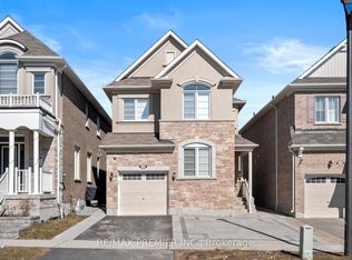 1058 Cameo St, Pickering, ON L1X0G3