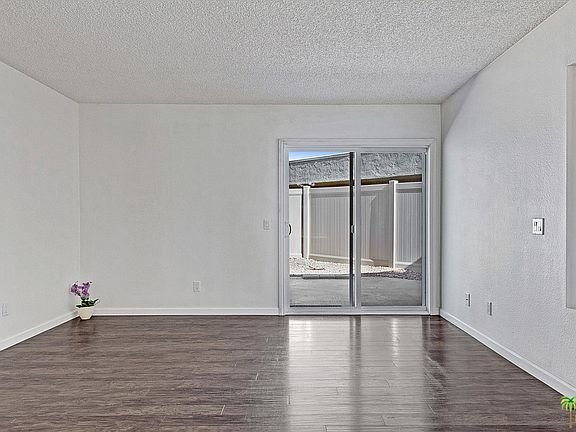 3rd image of 3021 Sunflower Cir W