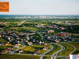 6442 Windflower Rd, Lincoln, NE 68521