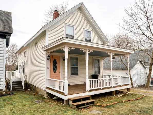 24 Franklin Street, Bucksport, ME 04416