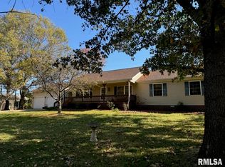 404 Lighthouse Rd, Harrisburg, IL 62946