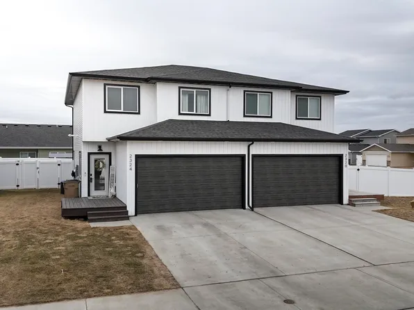 2324 Landmark Dr, Minot, ND 58703