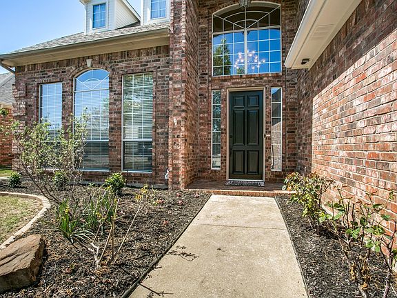 2nd image of 4102 Paddington Ln